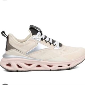 Reebok Zig Dynamica Running Shoes For Women Size 10